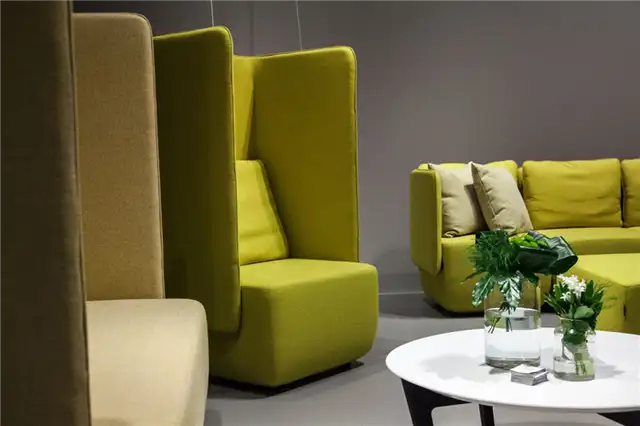 Кресло Softline Basket Privacy Chair в зеленой обивке