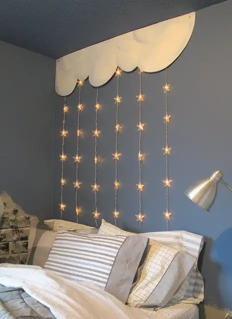 cloud-and-twinkle-lights-bedroom