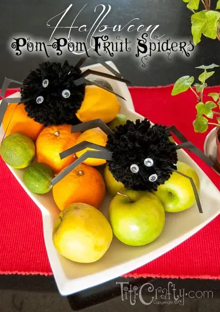 Halloween-Pom-pom-Spiders-DIY (своими руками)-Tutorial