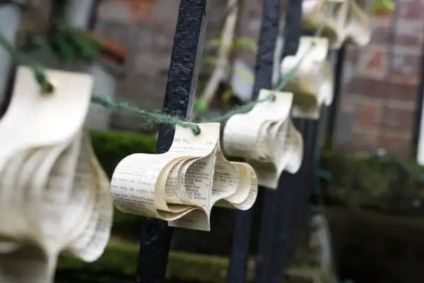 paper-ornaments-garland-580x388