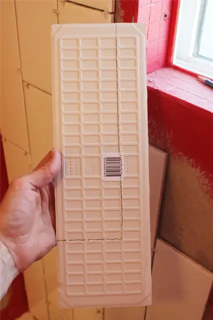 DIY (своими руками) Tile Shower Tub Surround - линия на обратной стороне