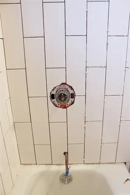 DIY (своими руками) Tile Shower Tub Surround - установка дрели