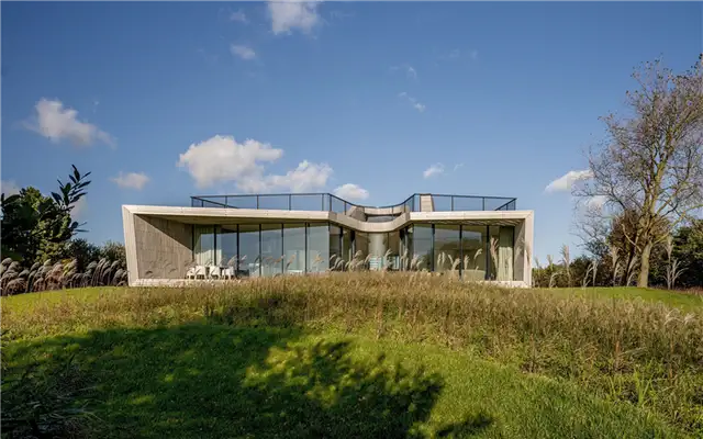 The-W.I.N.D-House-overview-closeup