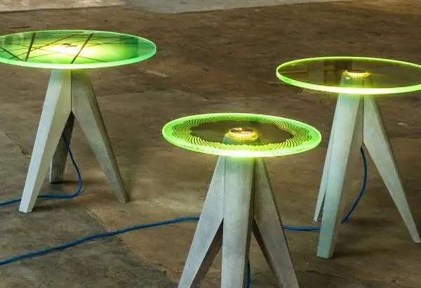 holy-tristan-table-lighted-trio