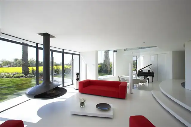 Белая водонапорная башня Lymm от Ellis Williams Architects