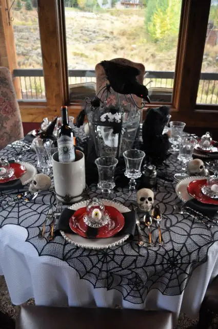 dsc_halloween-table-decor