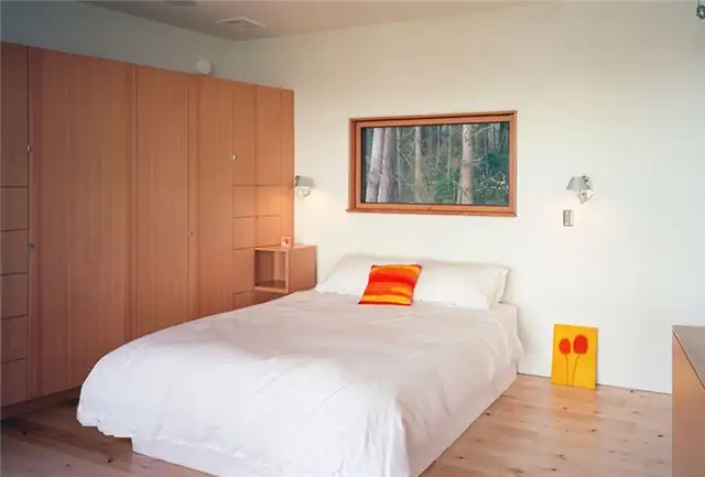 Спальня Whidbey Retreat без изголовья