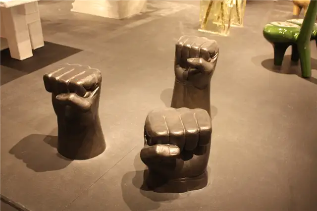 Табурет Amman Fist