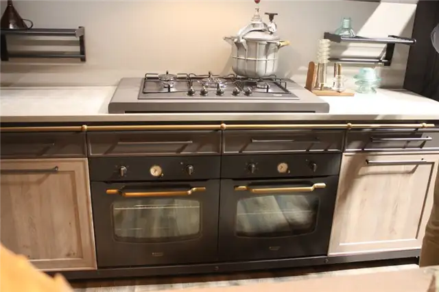 Плита Hotpoint ariston