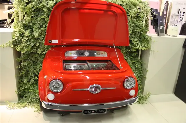 Автомобильный холодильник SMEG