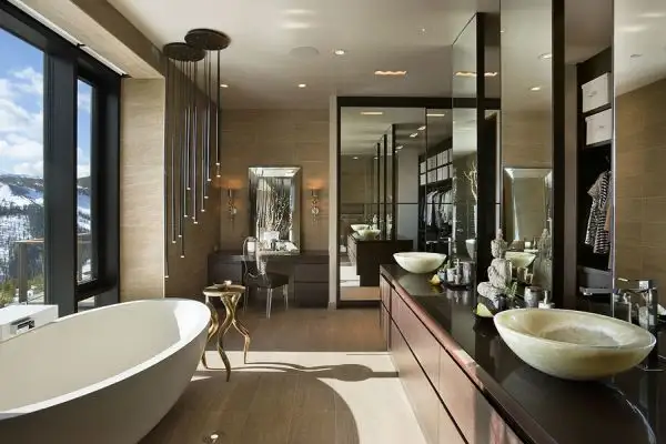Lower-Foxtail-Residence-bathroom