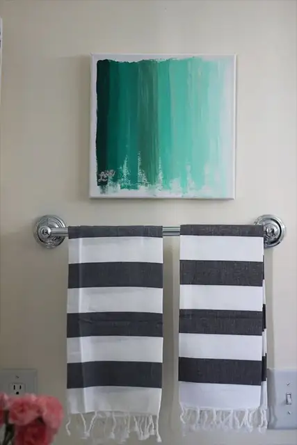 Vanity-towels-and-art21