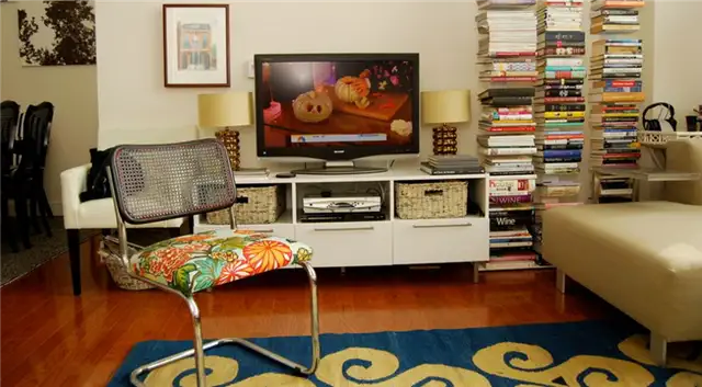 Sapien-Bookshelves-living-room