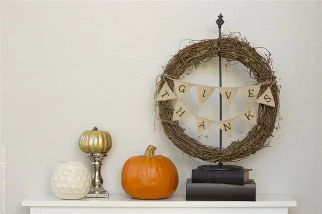 give-thanks-wreath-mantel