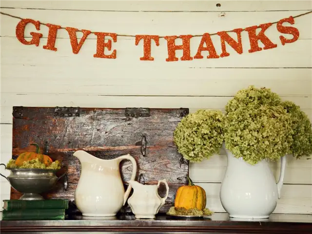 give-thanks-banner