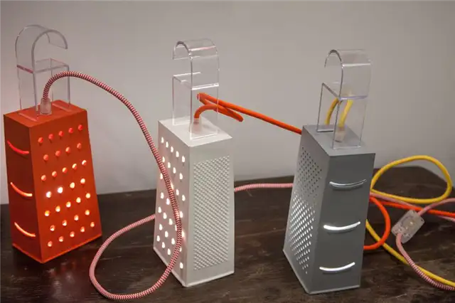Настенная и настольная лампа Grate