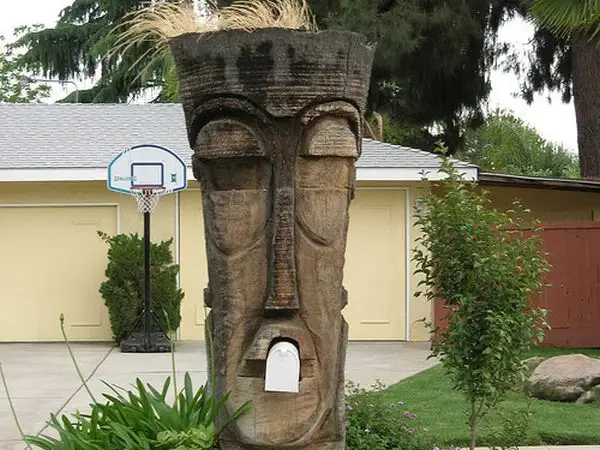 tiki_mailbox
