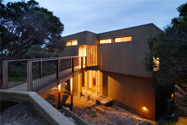 Fortress House Australia ITN Architects - мост