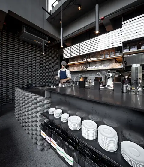 Дизайн интерьера кофейни Kaizen Coffee Shop от space+craft - дизайн