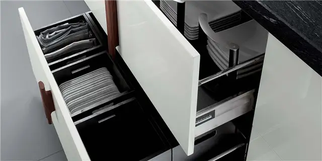 Органайзер для ящиков кухни Barrique, разработанный Эрнесто Меда