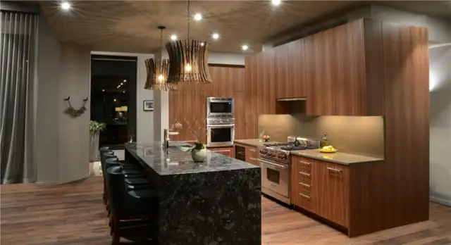 Jeffrey Bruce Baker Designs Bown Планировка кухни