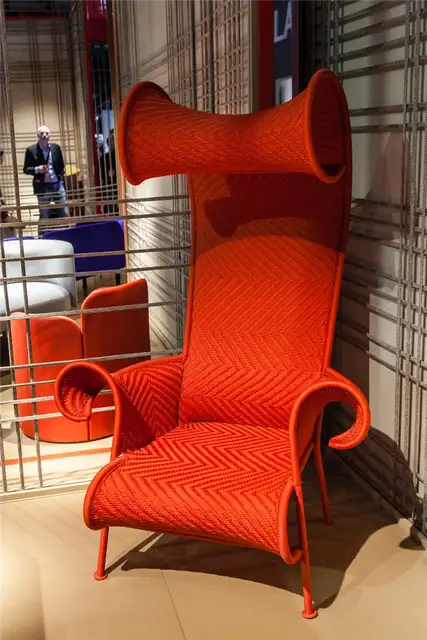 Shadowy, полтрона от Moroso
