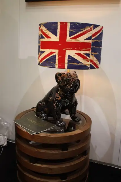 Dog Chelsom Lighting из Великобритании
