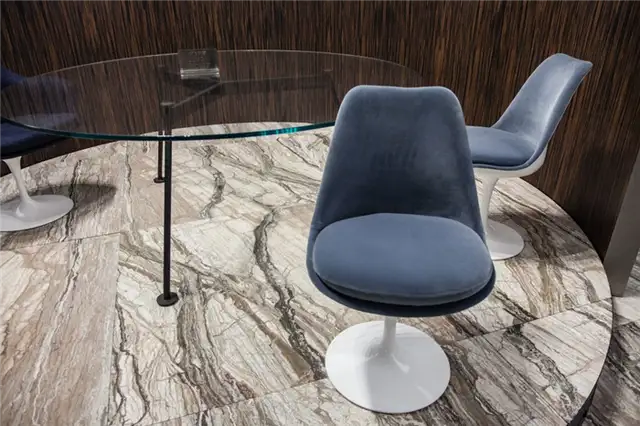 Обеденный стул Tulip Armless от Knoll