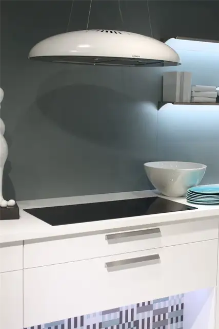 Oval Room Blue от Farrow & Ball - серо-голубой.
