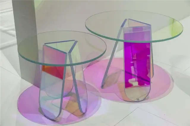 Маленькие стеклянные кофейные столики от GlassItalia