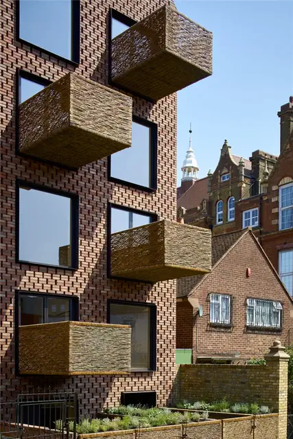 Балкон Barretts Grove от Amin Taha Architects