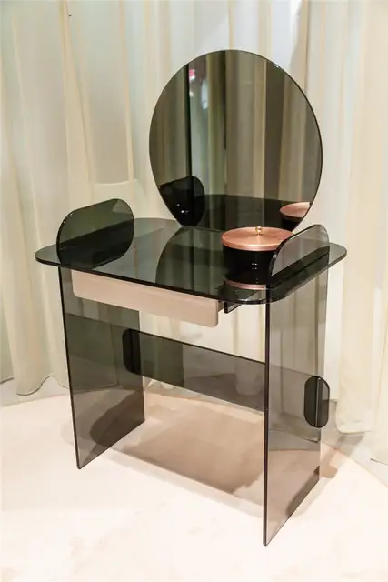 Туалетный столик из стекла от Tonelli Design