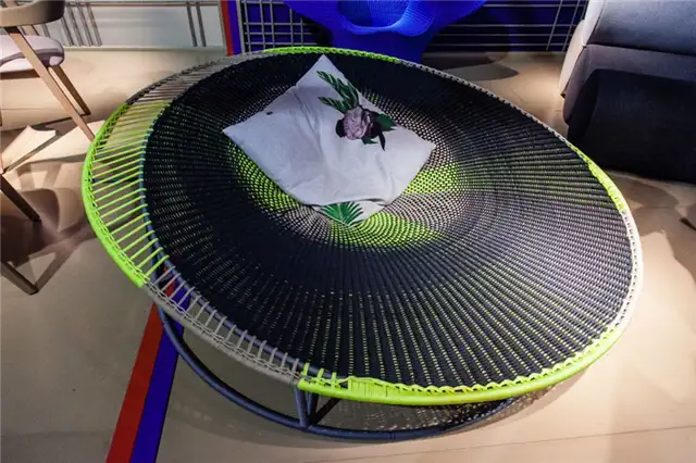 Круглое кресло от Moroso