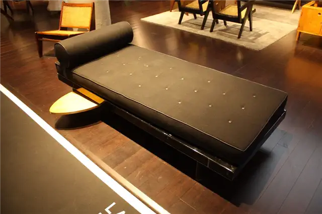 Скамья для отдыха Laffanour Galerie Downtown Bench