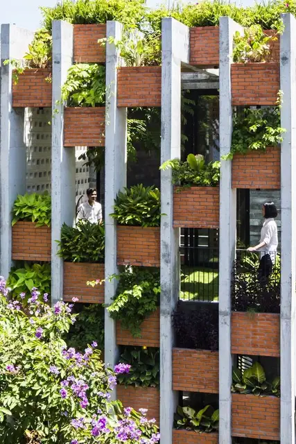 Курорт в доме от ALPES Green Design & Build Фасад