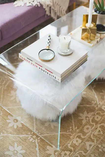 Кофейный столик Lucite