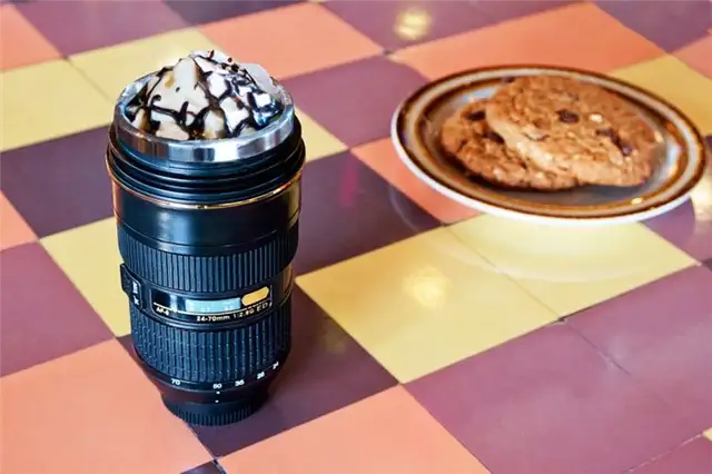 Кружка с объективом Nikon