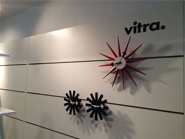 Часы со звездочками Vitra Sunburst