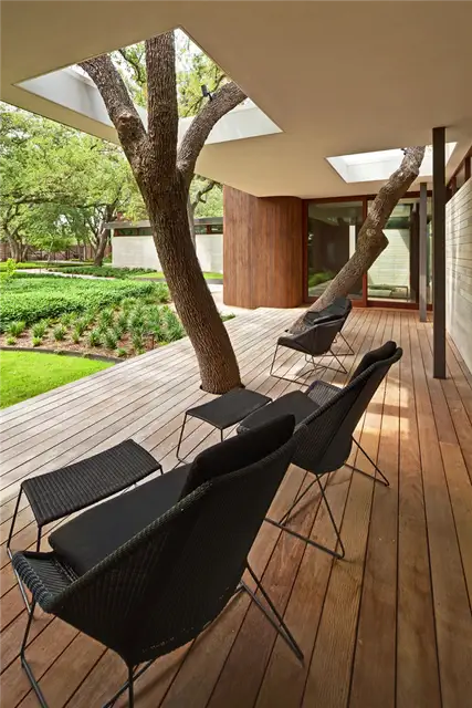 Резиденция Lakeview с палубой от Alterstudio Architecture