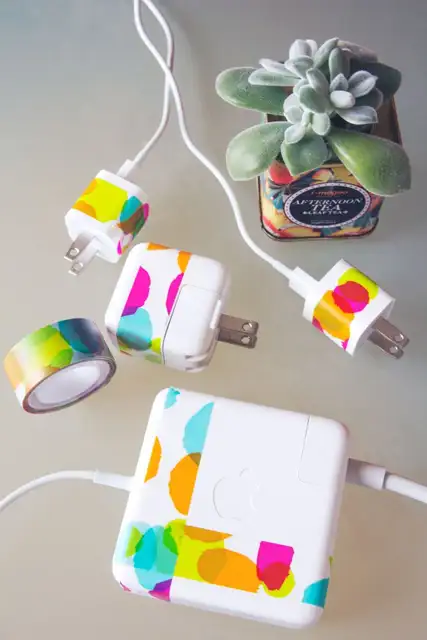 Зарядное устройство из ленты Washi tape