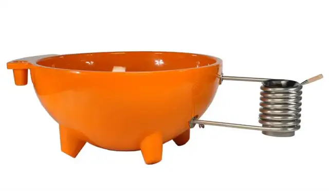 Dutchtub Loveseat имеет простой дизайн
