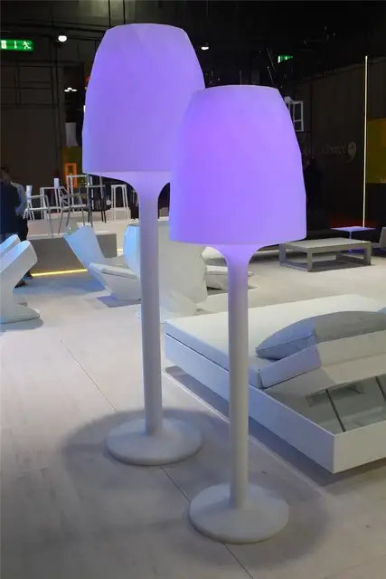 Моноблочный торшер Vase от Vondom