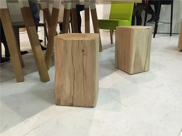 Табуреты из натурального дерева