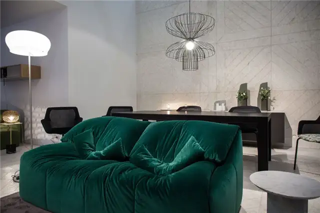 Маленький диван Bold Ligne-roset