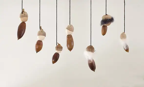 Мобиль из желудей