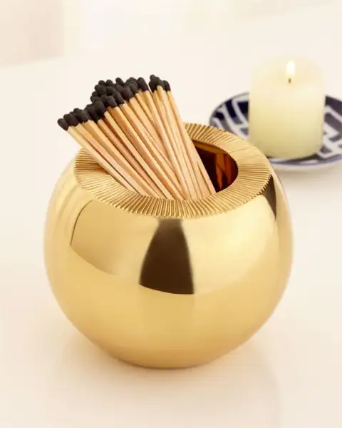 Позолоченный спичечный коробок