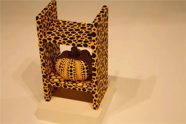 Мини-полка Yayoi Kusama