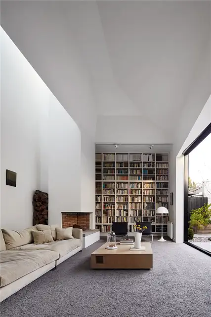 Домашняя библиотека Coy Yiontis Architects