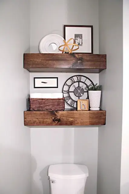relcaimed-wood-above-toilet