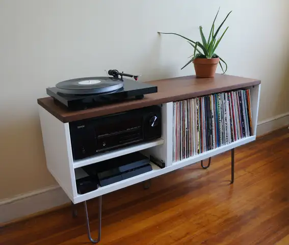 Хранение виниловых пластинок в стиле mid century mdern